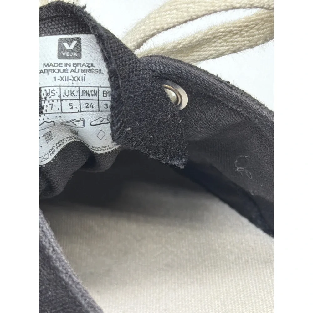 Veja Nova Black Canvas Low Top‎ Sneakers Women Pierre Cream Logo Size 7